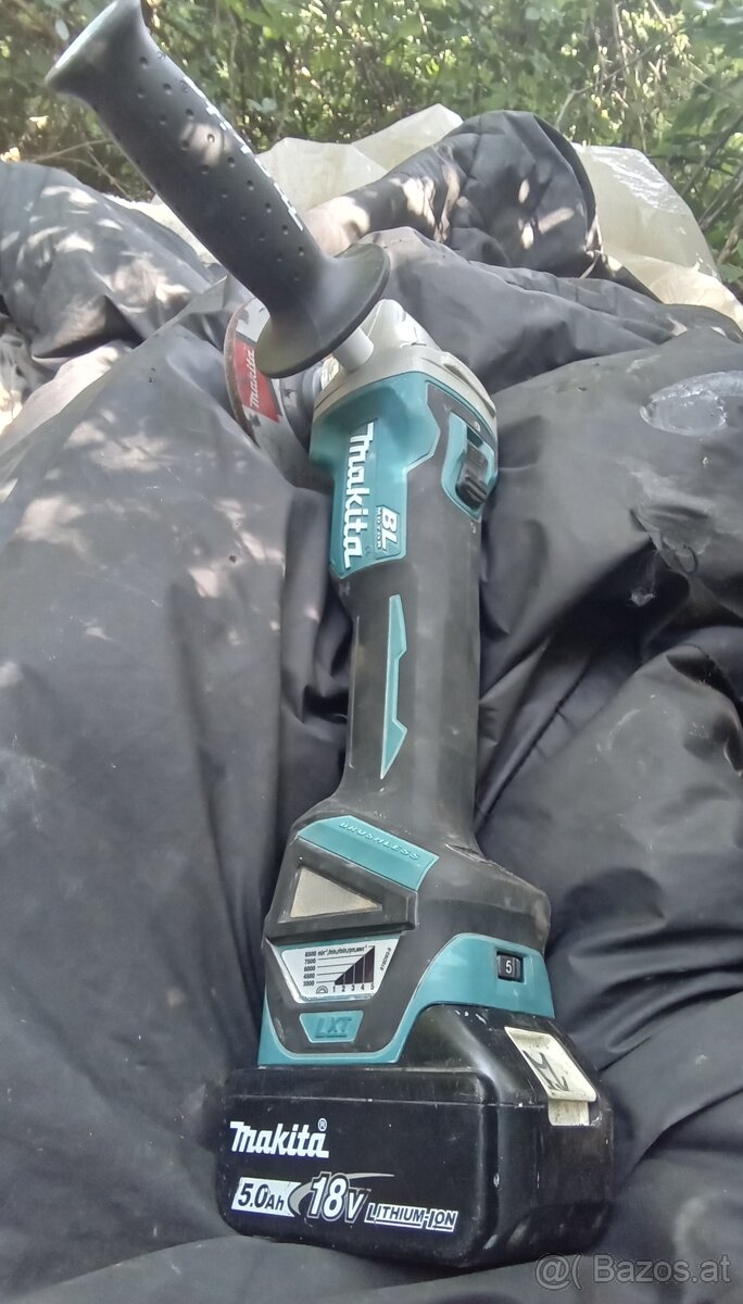 Makita DGA511 Akku-Winkelschleifer