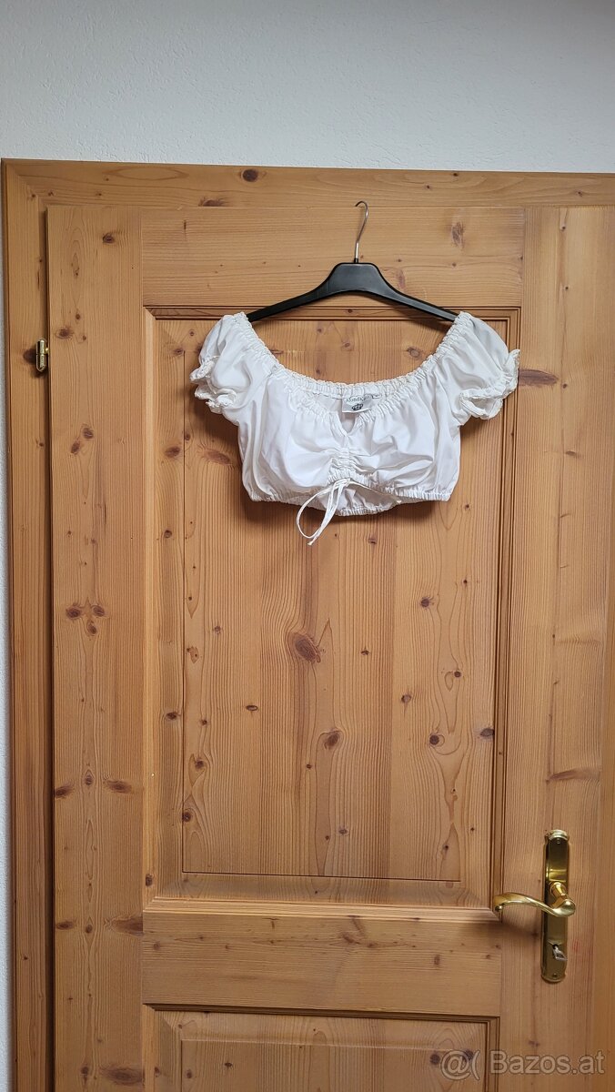 kurze weiße Trachtenbluse für Dirndl