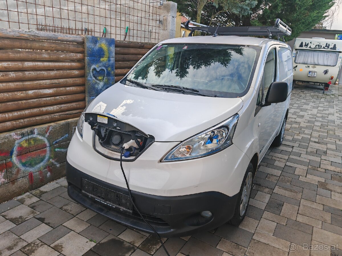 Nissan E-NV200 24kwh