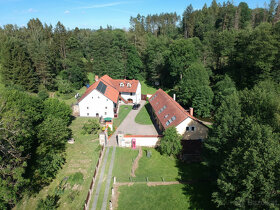 Charmante Mühle mit Teich,Wald,5 Wohnungen zu vermiete - 2