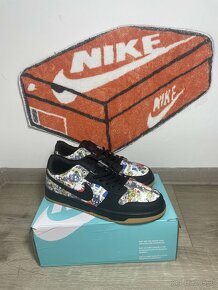 Nike SB Dunk Low Supreme Rammellzee - 2