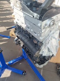 MOTOR CXE 2,0 TDI VW T6 MULTIVAN - 4