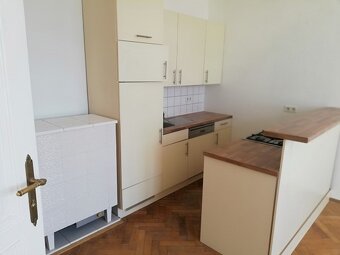 77m² Büro/Praxis, 3. St., Altbau, Nähe U2 und Riesenrad - 5