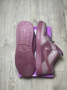 Nike SB Dunk Burgundy Crush - 5